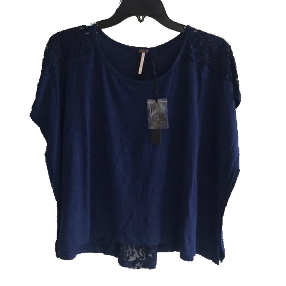 NWT super cute Poof crop top blouse M